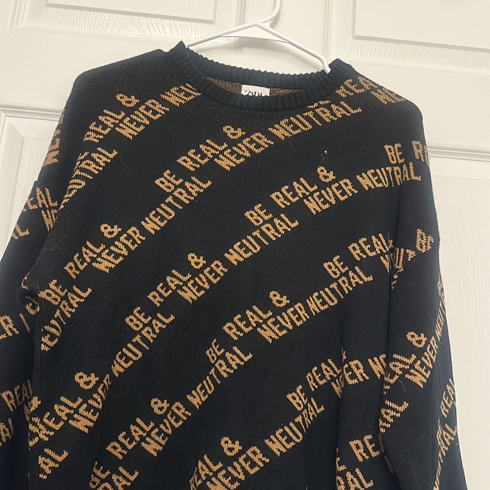 Zara Men’s Sweater